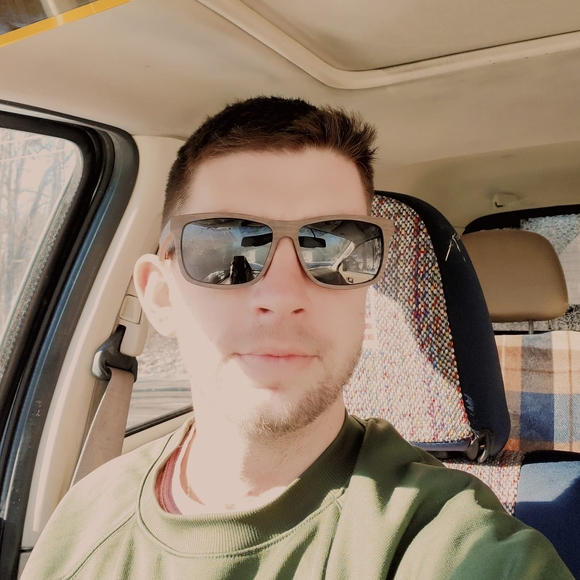 Meet your Posher, Kevin - Picture 1 of 1